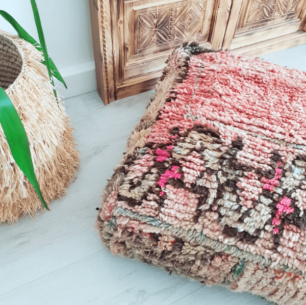 Rosa Marokkanisches Bodenkissen - Vintage Boujaad Pouf