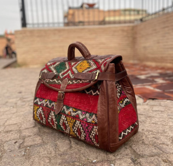 Wunderschöne Leder Reisetasche aus reiner Handarbeit und mit viel Liebe zum Detail - hochwertiger Weekender